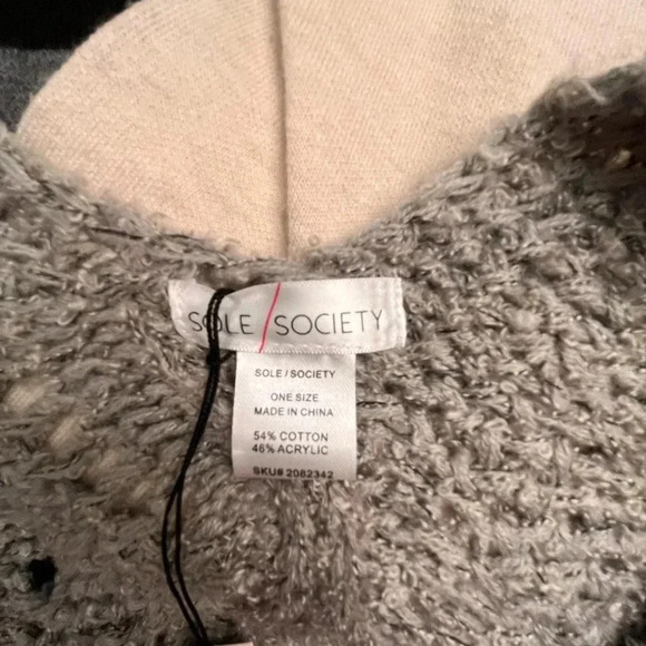 Sole Society Sweater Poncho - OS - Picture 8 of 9
